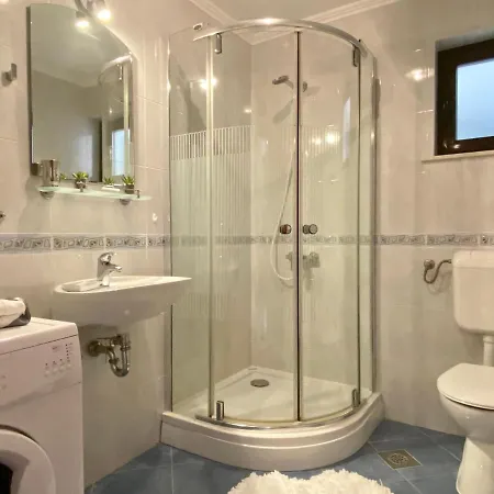 La Perla Apartment *